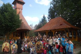 Taberele „Vestitorii Bucuriei“ de la Bălţăteşti au ajuns la final