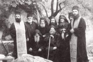 Viaţa lui Gheron Iosif Isihastul – 9: Diferite încercări şi ajutorul simţit de la Stăpâna noastră Născătoarea de Dumnezeu