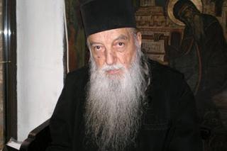 Predică la Duminica a 3-a după Paşti (a mironosiţelor) - Părintele Hrisostom Dănilă de la Mănăstirea Bucium - 2009