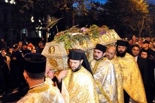 Procesiunea de scoatere a moaştelor Sfintei Parascheva