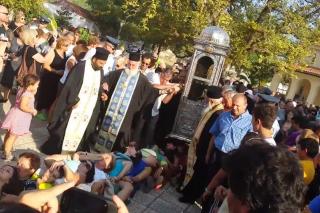 Procesiune cu moaştele Sfântului Gherasim din Kefalonia