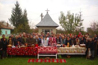 Popas duhovnicesc la troiţa Sfintei Parascheva din Viişoara