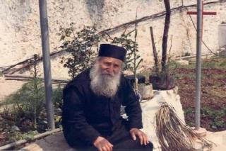 Dialoguri la Athos (34) - Ce este harul dumnezeiesc? Este cu putinţă a fi descris acesta?