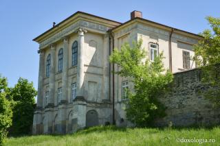 Fostele palate de la Mănăstirea Frumoasa din Iaşi