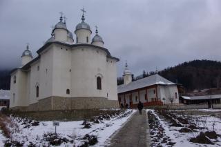 Hram la Mănăstirea Horaiţa din judeţul Neamţ