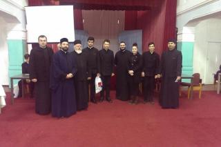 Sfinţii Trei Ierarhi, evocaţi la Liceul Teologic „Episcop Melchisedec“