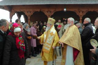 Slujbă de binecuvântare a bisericii din Suha - Mălini