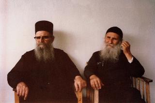 Izbăvirea minunată prin ajutorul Sfântului Mare Mucenic Gheorghe - Viața părintelui Haralambie Dionisiatul (14)