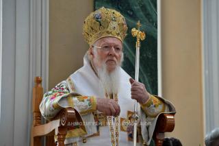 Pentru prima dată din 1922, în Smirna a fost săvârșită o Liturghie arhierească