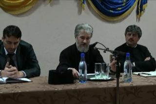 Conferinţă la catedrala din Moineşti