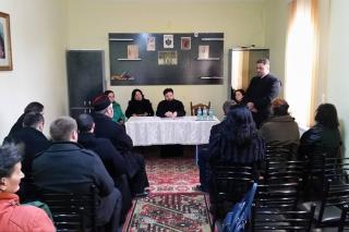 Întâlnire dedicată orei de religie la Protopopiatul Roman