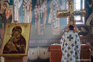 Maica Domnului l-a păzit de foc pe slujitorul Domnului