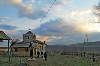 Lumină pentru biserica din Tăuteşti