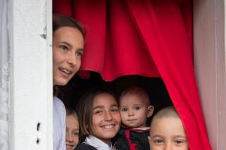 Milostenia nu este numai să dai din traistă
