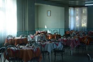 Masă de Paşti pentru pacienţii de la Bârnova