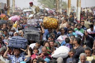 Irak: Peste 90 000 de oameni fug din fața atacurilor violente din provincia Anbar