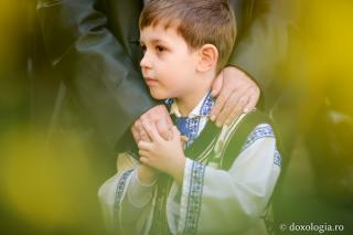Parohia – trambulină către cer sau cel mai sigur loc de pe pământ