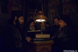 „În mănăstire e cum ai trece puntea, în lume e cum ai merge pe autostradă”