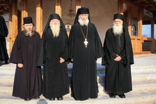 Părintele Teofil de la Pângăraţi, în amintirea bunicuței Viorica
