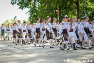 Cum atragem pe cei tineri la credință
