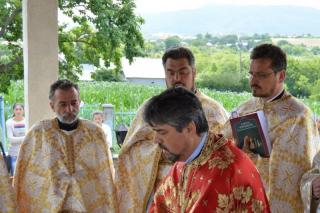 Altar de vară în Parohia Prohozeşti I, Protopopiatul Moinești