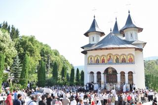 (Foto) Hramul mănăstirii Sihăstria | 2015