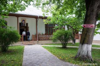 (Foto) Acasă la Sfântul Iosif de la Văratec