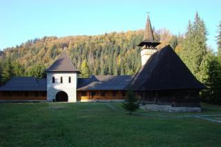 Slujire Arhierească la Mănăstirea de la Lăpuşna, cu ocazia hramului
