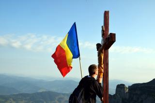 Cu ce gânduri au urcat pelerinii „Taborul românesc”