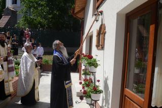Sfântă Liturghie arhierească și sfințire de casă parohială la Biserica „Sfântul Pantelimon”din Iași