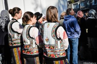 Cel ce iubește pe Dumnezeu, nu mâhnește pe nimeni