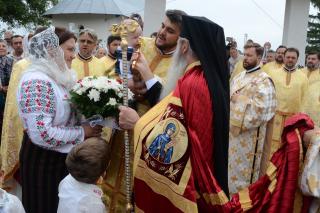 A fost sfințită Biserica „Sfântul Ierarh Nicolae” din Hrișcani