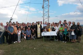 Pelerinaj la crucea de pe Arcaciu