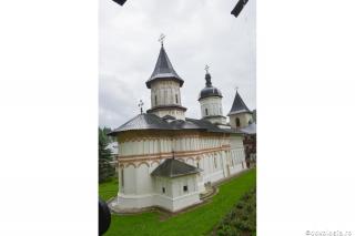 Biserica - veşnicie întrupată înlăuntrul hotarelor timpului şi spaţiului