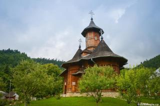 Nu lăsa casa lui Dumnezeu să devină peșteră de tâlhari