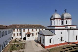 Vizită arhierească la Mănăstirea Comana