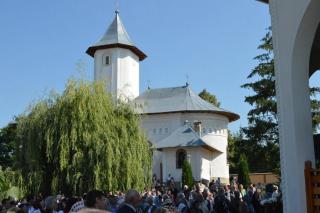 Hram la Mănăstirea Gorovei din judeţul Botoşani