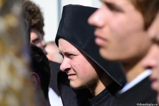 Copiii buni aduc frământări şi grijă