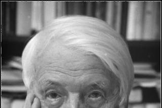 Iubirea este înrudirea omului cu Dumnezeu. Ea uneşte la maxim persoanele umane fără să le confunde. În iubire se arată plenitudinea existenţei.