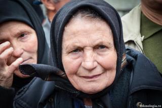 Răspuns unei pensionare care se plânge de moda în îmbrăcăminte