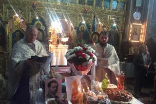 Pictorul Nicu Enea, omagiat la Biserica „Sfinții Voievozi” din Bacău