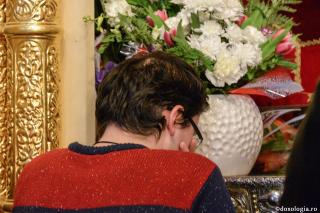 „Duh este Dumnezeu; şi cei ce se închină Lui, cu duhul şi cu adevărul se cade să I se închine”