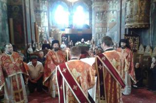 Înălțarea Sfintei Cruci, la Catedrala Arhiepiscopală din Roman