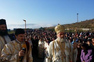 Biserică nouă, sfinţită la Mănăstirea Plopana