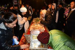 Cu bucurie şi nădejde, la racla Sfintei Parascheva