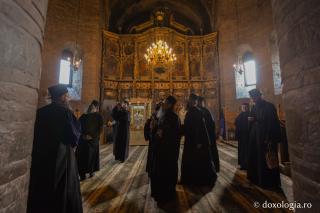 (Foto) Vizita Stareţului Elisei Simonopetritul la mănăstirile din Moldova şi Bucovina