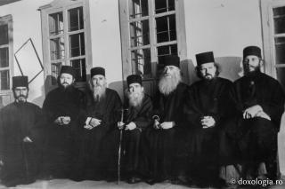 Starețul Dionisie Ignat de la Colciu şi Părintele Cleopa Ilie