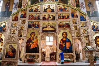 „În biserica slavei Tale stând, în cer a sta ni se pare...”