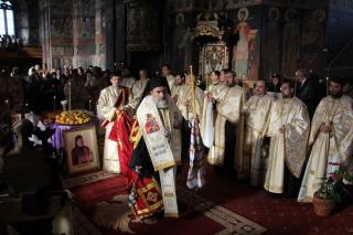 Rugăciuni pentru Arhiepiscopul Eftimie Luca