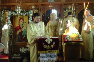Slujire arhierească în parohia suceveană „Sfânta Treime‟ - Frumoasa